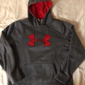 Under Armor Fleece lined sweatshirt